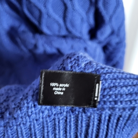 LANE BRYANT side button poncho sweater - Picture 7 of 7